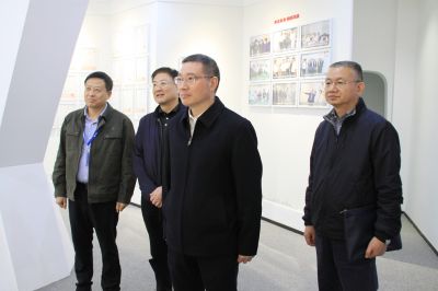 绍兴市政协主席张新宇莅临昂利康调研